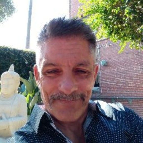 Meet your Posher, Kendall - Picture 1 of 1